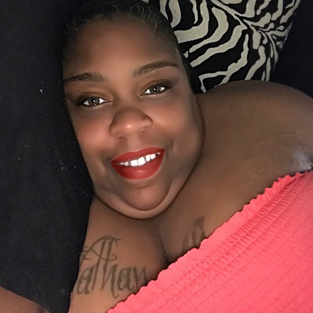 I'm a sexy Panamanian who loves her family and friends