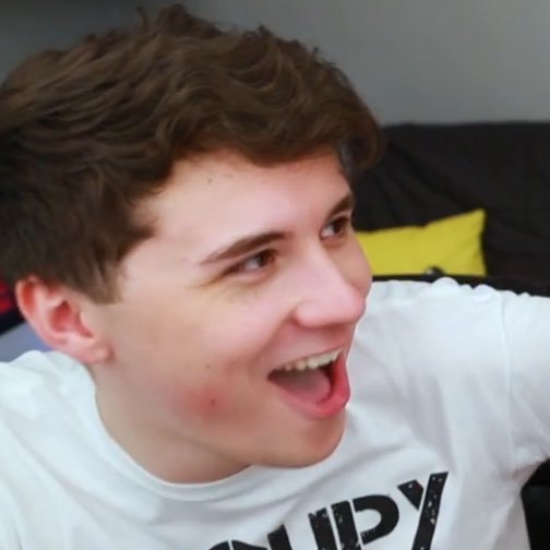 linguistphil's profile picture. "2017 dan is my favorite dan" "same"