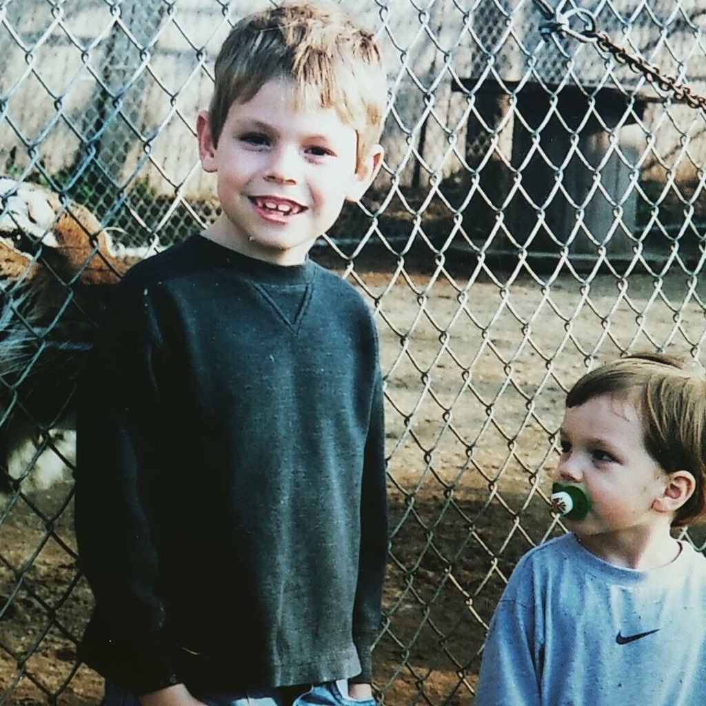 codependencymus's profile picture. Midwest Angst.