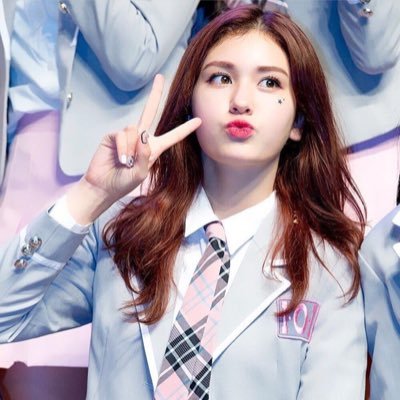 I am a fan of SOMI. I support from Japan.