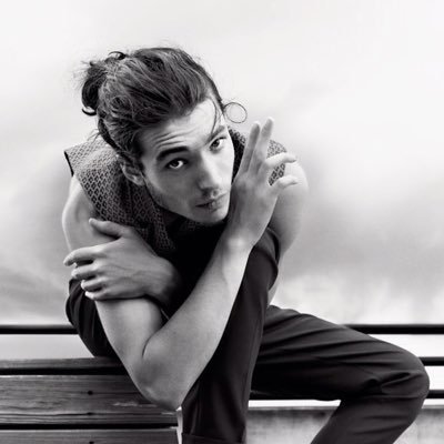 « Do I attract you? Do I repulse you with my queasy smile? Am I too dirty? Am I too flirty? Do I like what you like? »