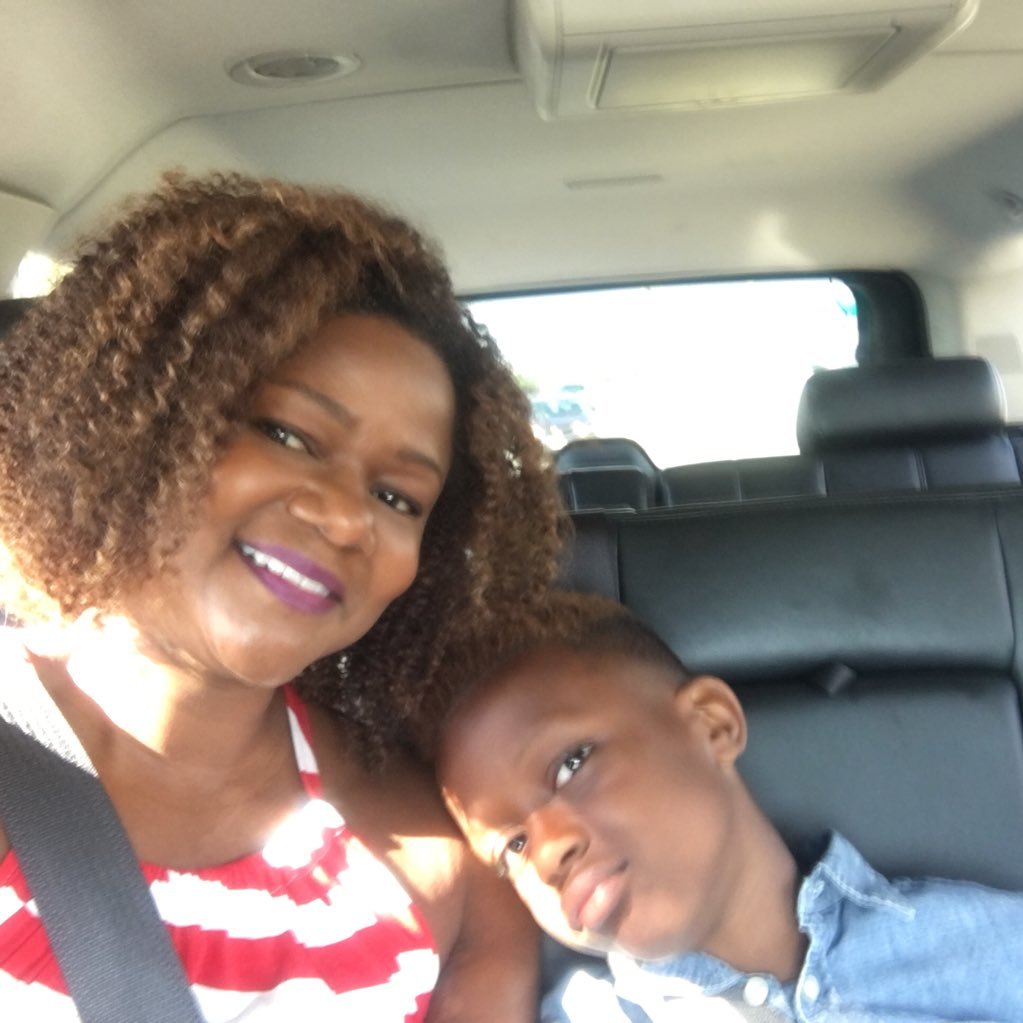 Dianelsamuels's profile picture. Having fun, living life, going after dreams.