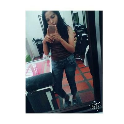 yoelyn_denil's profile picture. Ser feliz