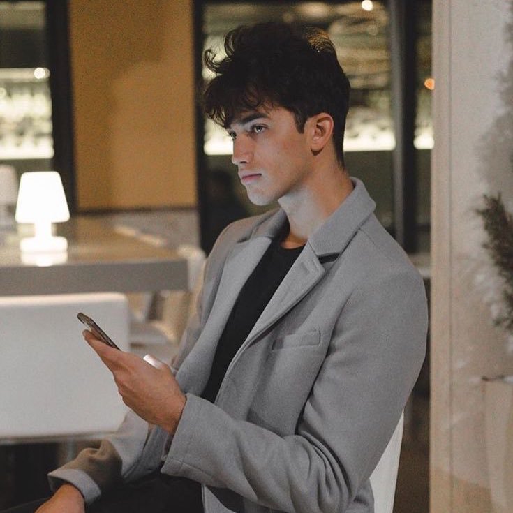 alexrpgnlg's profile picture. jtouvre les portes du paradis