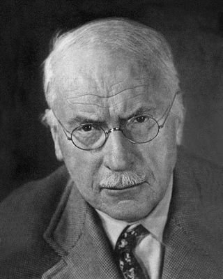 Carl Gustav #Jung Antropología, alquimia, interpretación de los sueños, mitología, filosofía.