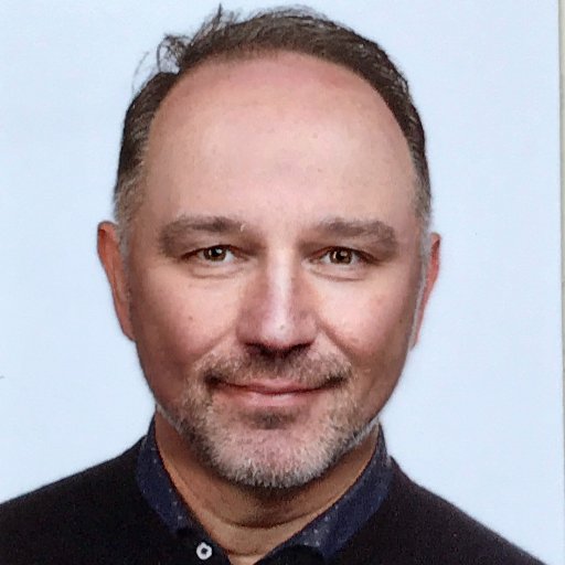Managing Director of Vialle Autogas Systems and owner of Landfort Living. Partner, 4 kids, 2 dogs. Hobbies : Hunting, Golf, Photography