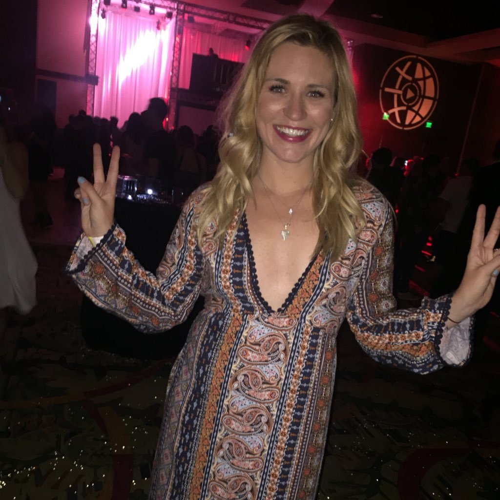 shimmyson's profile picture. World traveler, Texas lover. Content creator, lover of dogs, health, group fitness & red wine.