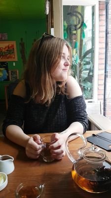 Freelance writer. Studying screenwriter.