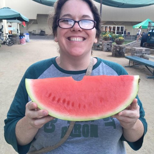 summersong8's profile picture. Not a singleton.