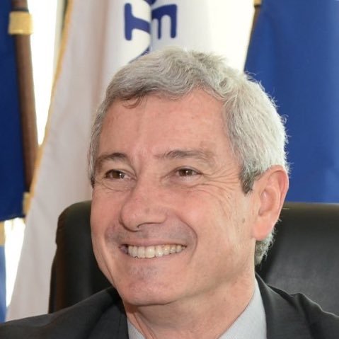 Président de la Fédération Française de Natation.