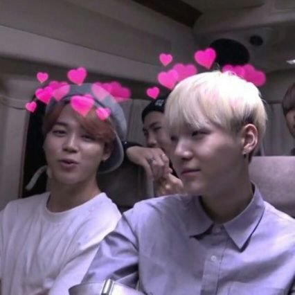 BTS🌹
G DRAGON🎬
CL🌸
YOONMIN-NAMJIN🌻
