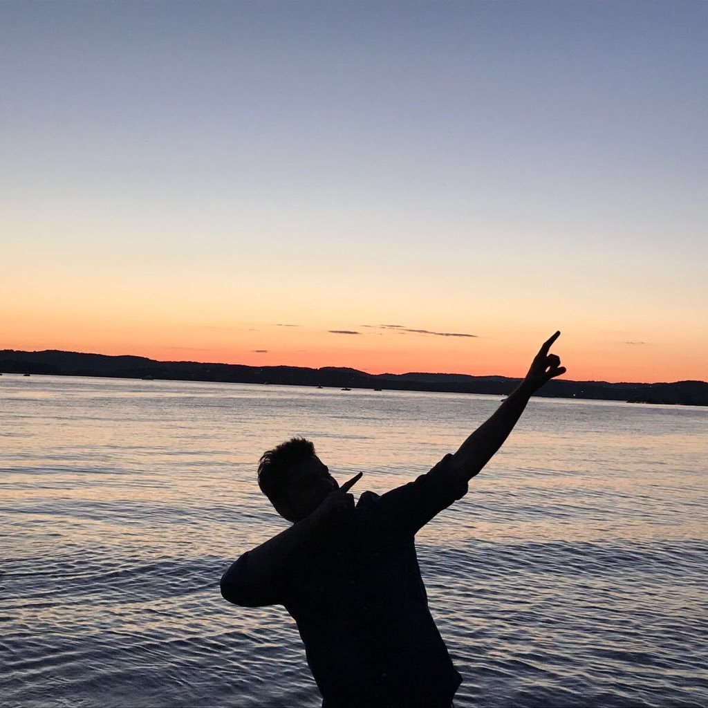 optimumprimes's profile picture. /\ likes tech, tea, active leisure /\ 🤜🤛
