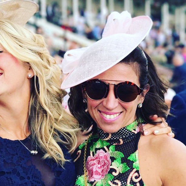 EmDunn18's profile picture. business woman, mega mam, lover of shoes