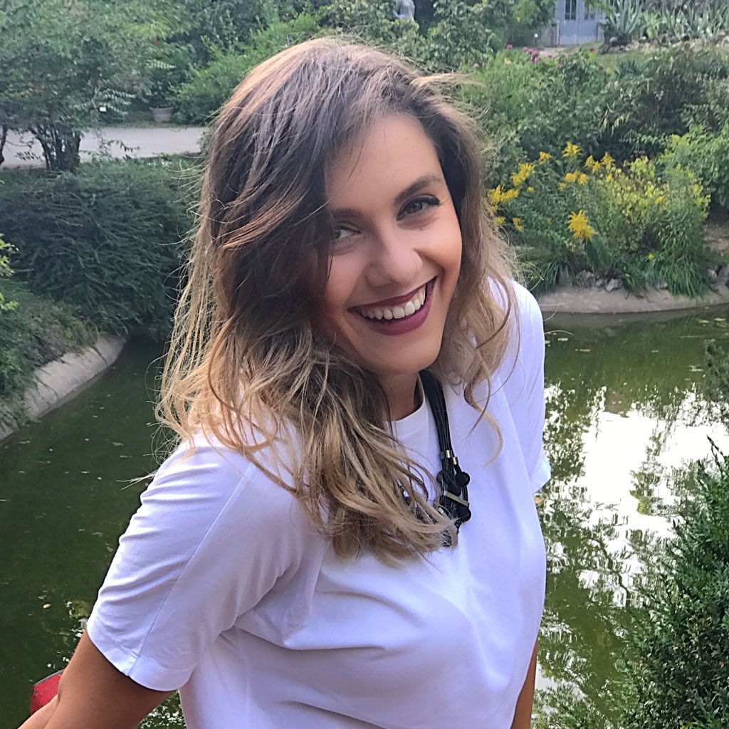 An enthusiastic Human Resource Specialist, with a passion for yoga and personal development that helps you improve all aspects of your life.