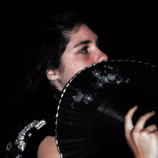 hennycarstens's profile picture. Ich bin nicht wirklich. Bin nur eine Person, aus einer Geschichte, die gerade geschrieben wird. ⛔Keine DM⛔ Krimis, Endzeit, Erotik, SM, Gedankenwelt