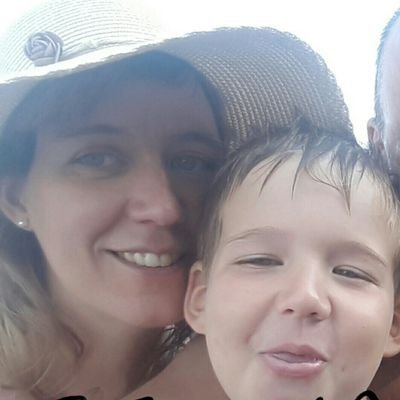 carodesalab's profile picture. Lectrice curieuse.Team Actes Sud, Editions Thierry Magnier #lecture #litterature #litteraturejeunesse #livrenumérique #parents