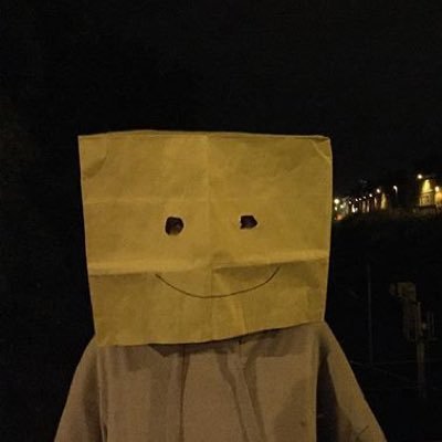 gogogossip1's profile picture. Qui suis je ? La personne qui va tout révéler