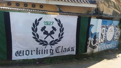 Dari kelas pekerja untuk KELUARGA sisanya demi PERSEBAYA