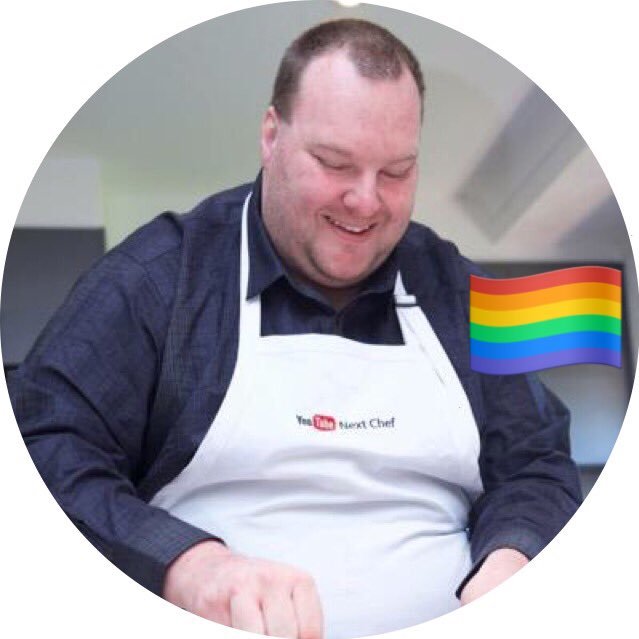 David Chilcott aka The One Pot Chef - YouTube Cook, Author, Social Media Thingy and Kitten Enthusiast!