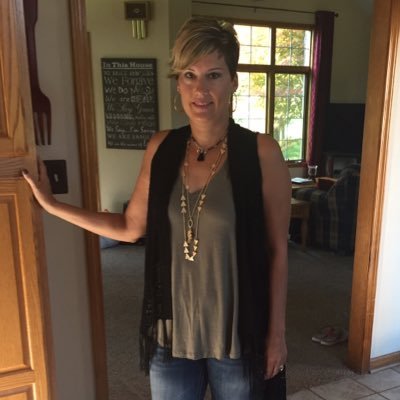 Allyhuntersmom's profile picture. 