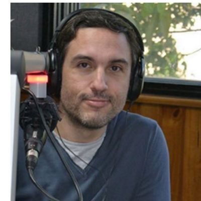 Periodista venezolano especializado en la fuente Política y con experiencia en distintos medios de comunicación nacionales y extranjeros