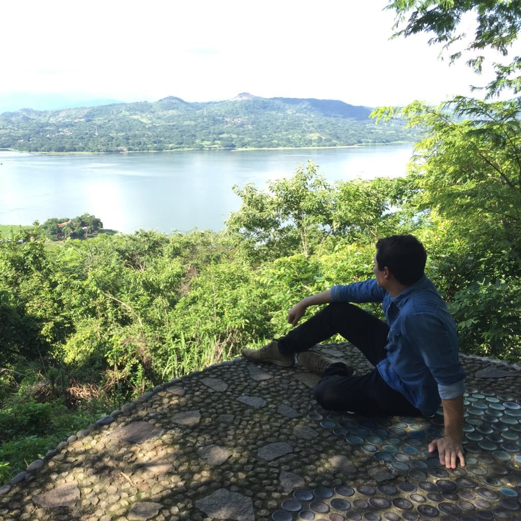 LuisNavarr0's profile picture. 