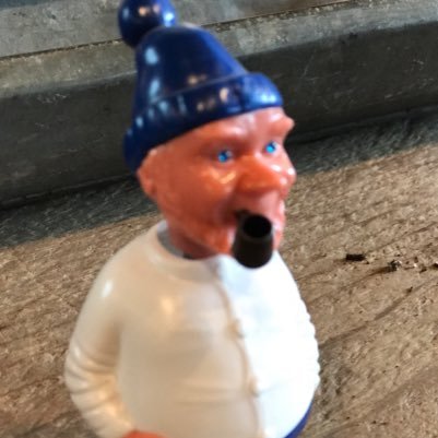 dumbbanter's profile picture. Hyper-partisan morons are destroying our country.