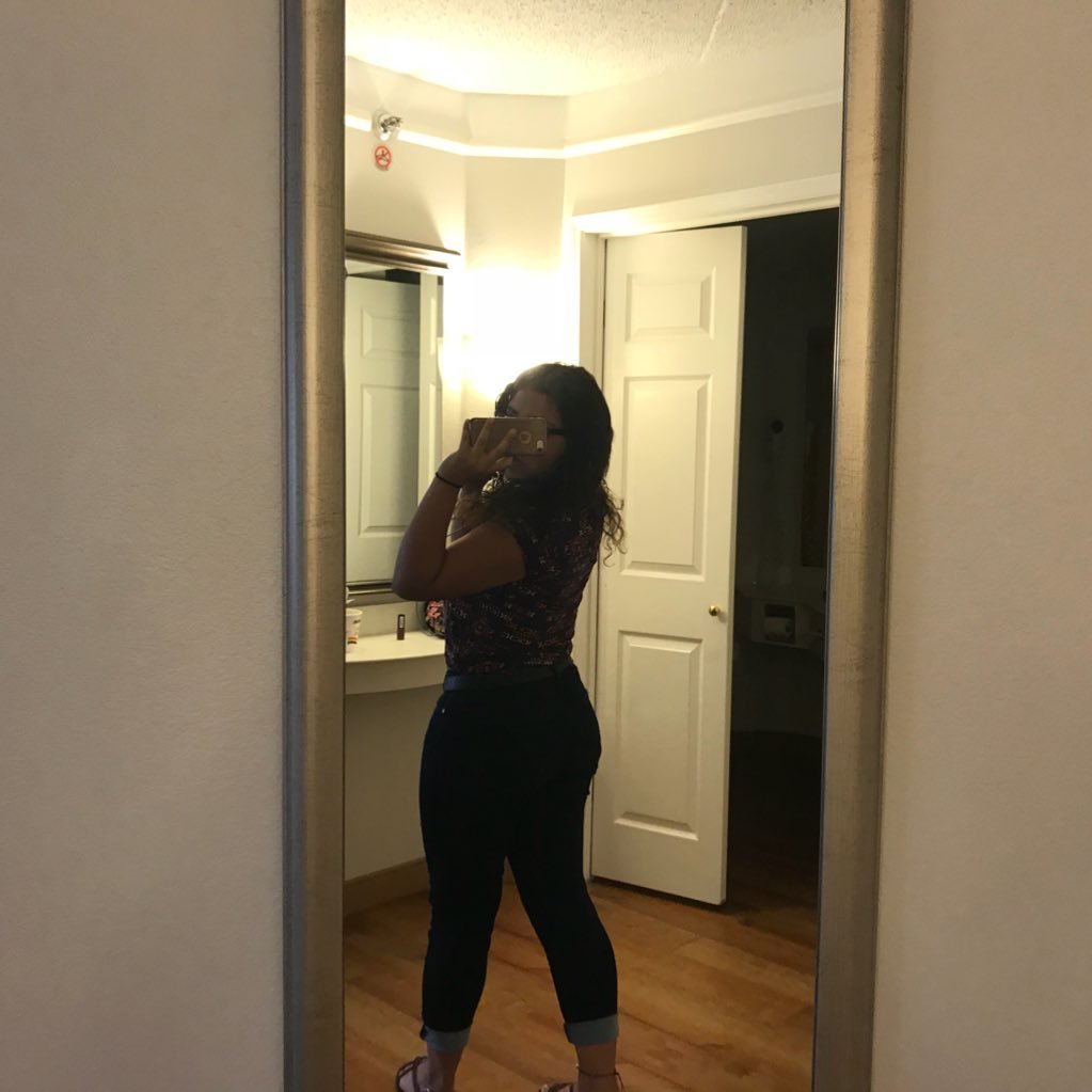 mxlerixx's profile picture. burning red