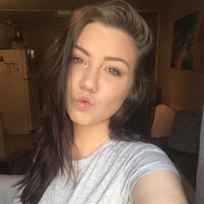 itsmacleodbitch's profile picture. IG- itsmacleodbitch snap- itsmacleodbitch
