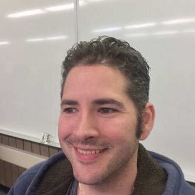 I teach Spanish, Computer Science and Work Experience.