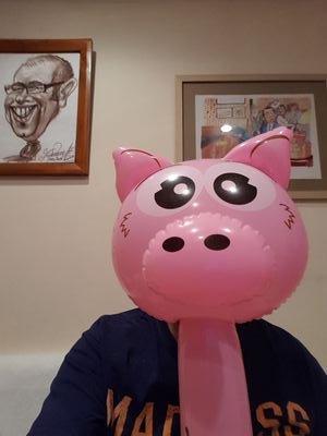 Music and sport fanatic. NFFC, Chairboys and SM Caen. Corinthian collector. Gig pig. Regular attendee at French league fixtures and online contributer to @GFFN.