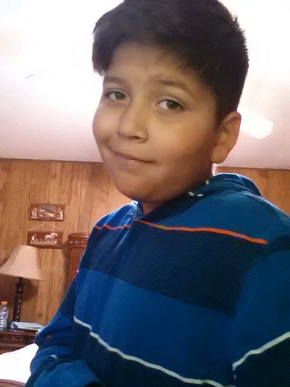 Hi and this is my life my channel is kingslayergaming445 and I hope u enjoy my vids and more so bye