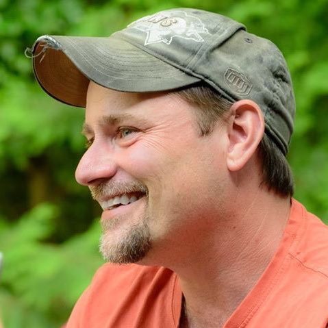 Naturally Inspired artist and advocate for Environmental and Social Justice - exploring the intersection of Art & Science.
Creative Director/CEO of @2DogsGames