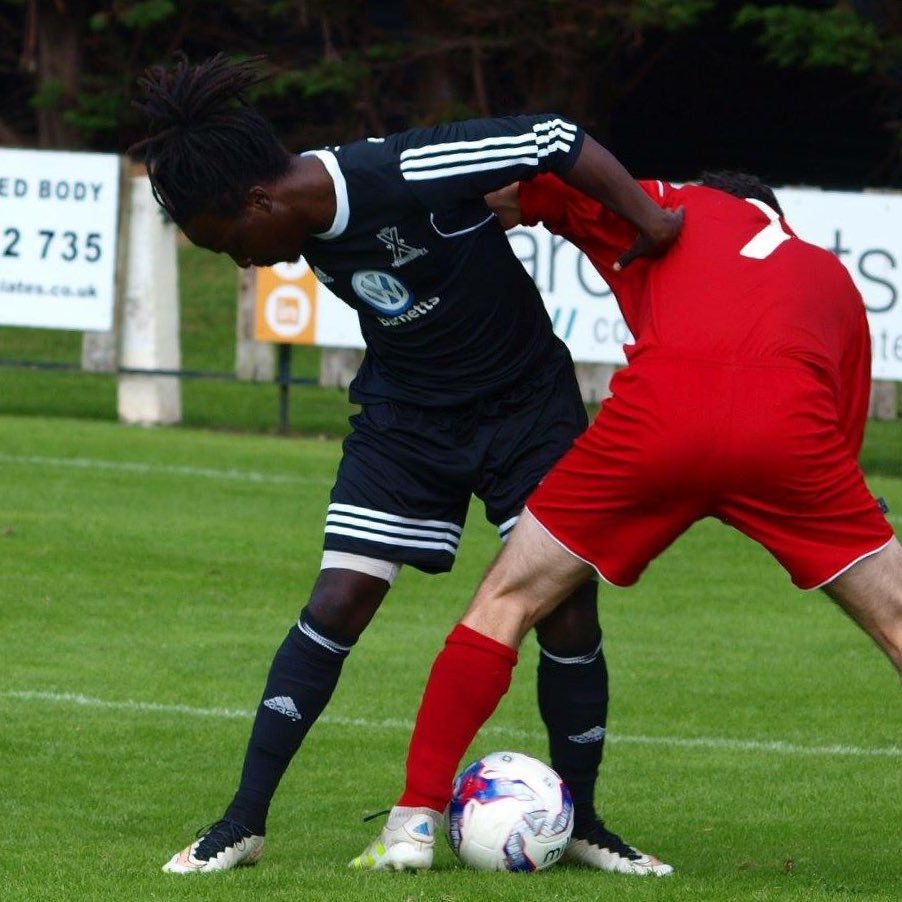 St Andrews United player in the https://t.co/v14deN5bgq East Premier League. Former Holy cross college captain also Raithrovers,Cowdenbeath,Ebbsfleet united, Bolton,Spurs.