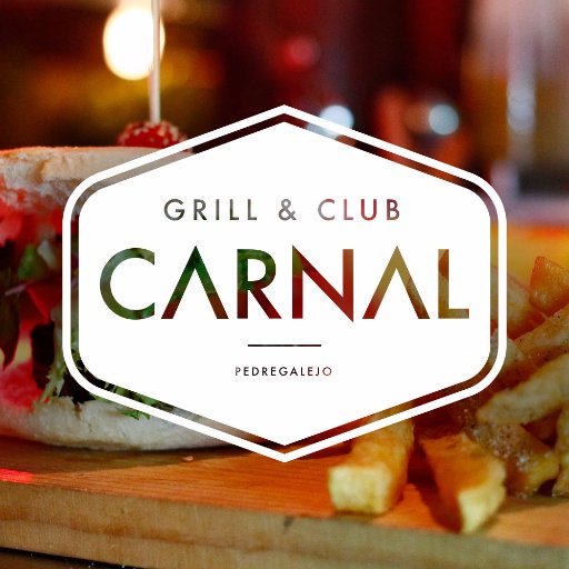 En Carnal Grill & Club disfrutarás de la mejor comida en el mejor ambiente. Además contamos con chimenea y tardes de música en directo. ¡Reserva ya! 951251978