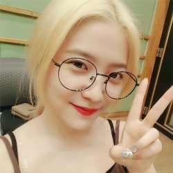 nilamlista's profile picture. Personification of Epsilon Orionis.