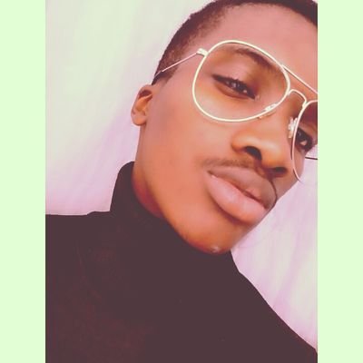 I'm an out going person, not to bubbly but not to shy as well😉i wouldn't say I'm a teen I'm way old😑party animal & uhm, I love people & I enjoy life👅👌😇