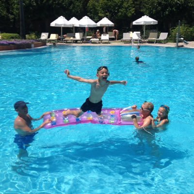 CalvinAustin8's profile picture. Its all about the kids, holidays & SCFC