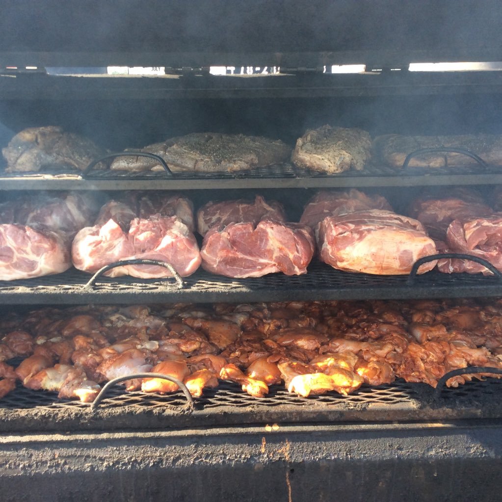 AbesSmokehouse's profile picture. #foodtruck #cateringcompany  making great craft bbq, Tex-mex and providing middle Tennessee with catering services.