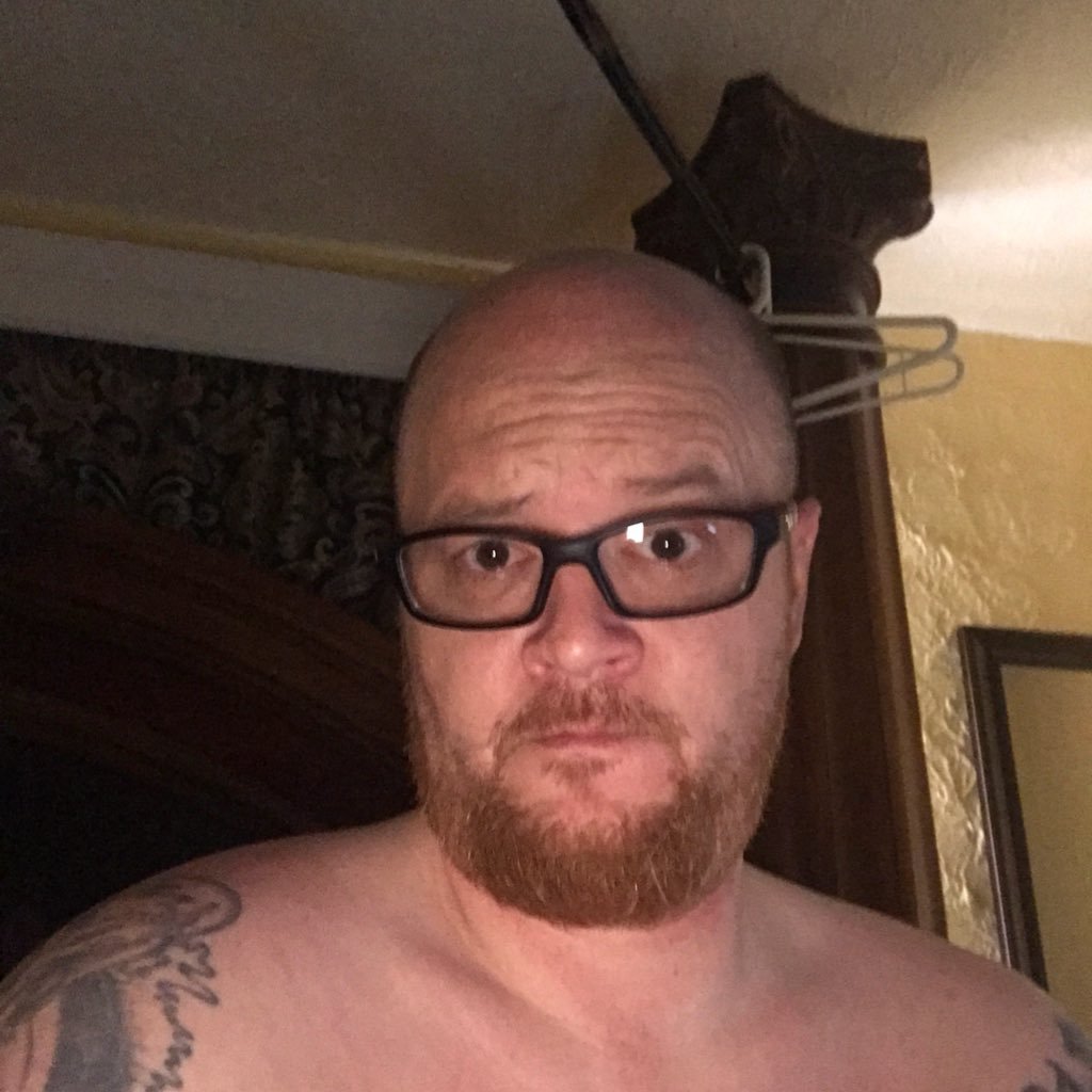Retired Military, humble father. A Culinary God by self proclamation. Always looking for a Cooking throw down. whiskey,Beer, 🥓