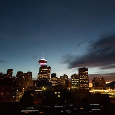 All things about urban living in Vancouver, BC. design · food · architecture · planning · real estates · lofts + more