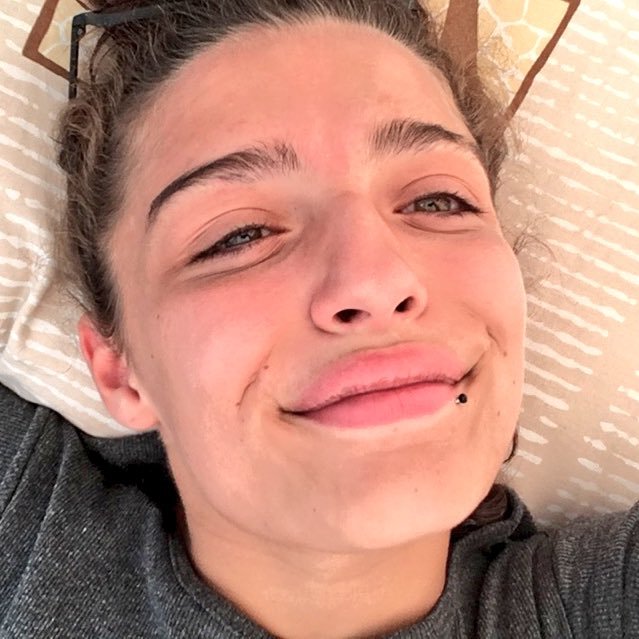 Luaa441's profile picture. 🇵🇹Portugaise 🇵🇹💥11*12*2016💥 👻Snap: luana1108 👻