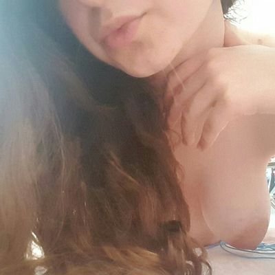 Bahsneyle foto istemeyince please ben istersem atarım zaten