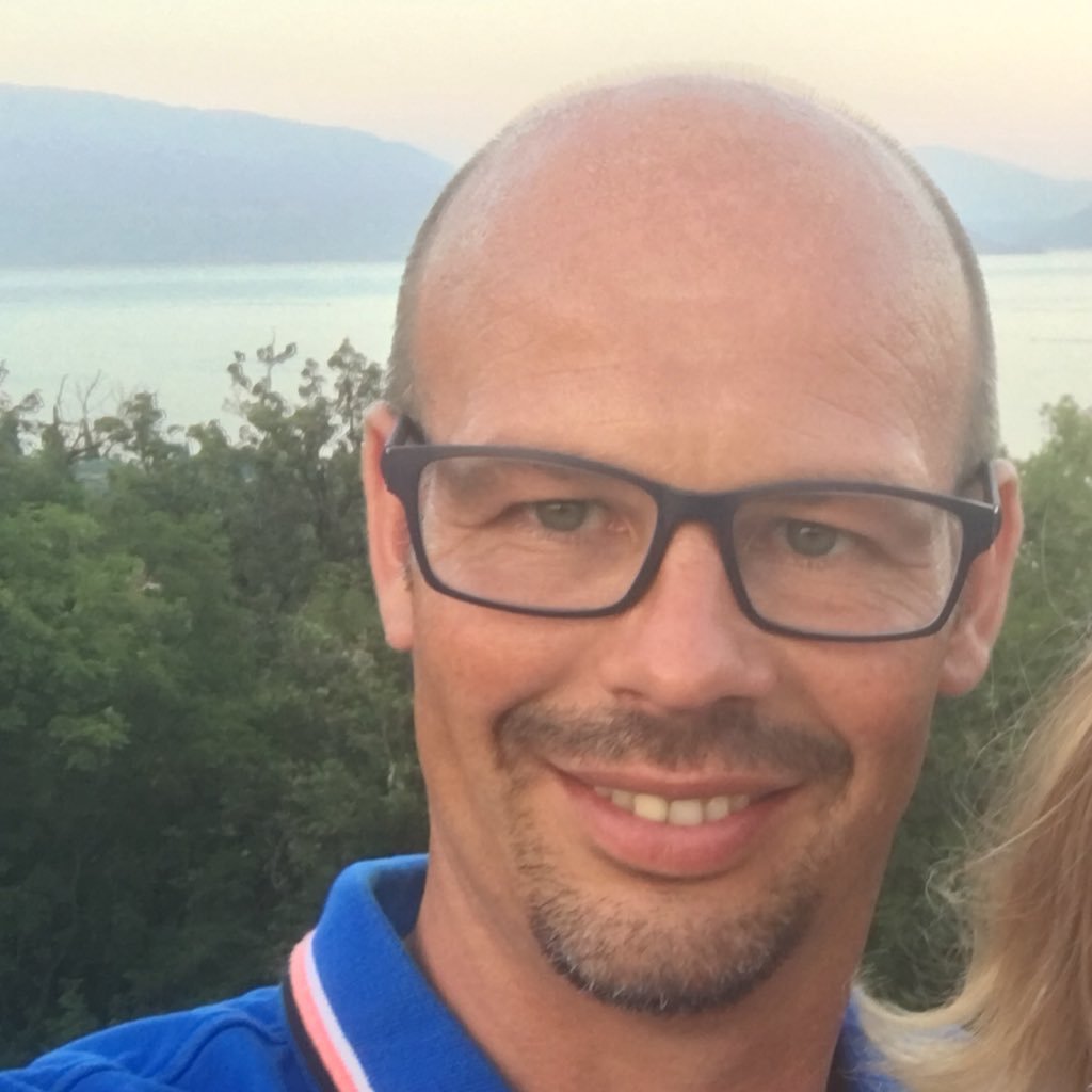 MichelSteggink's profile picture. Samenwonend met Odyl, samen 3 kinderen Tijn, Jet en Sam. Fysiotherapeut Het Roessingh. Hoofdtrainer kvv Quick '20, zondag 3e divisie, UEFA A-TC1.