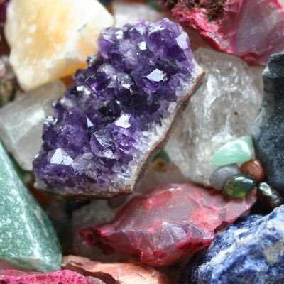 I will be posting pictures of healing crystals once a day if you want to trade DM me.💎💎💎🔮🔮🔮