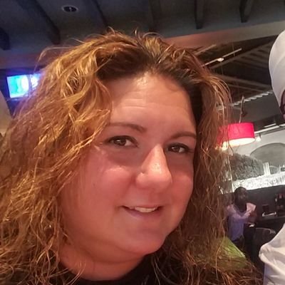 lpm879's profile picture. 