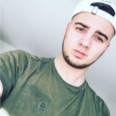 GauSsMathias's profile picture. 🇫🇷 Insta : mathias_gauss 👨🏻‍🍳 NF18 🔴🔵🔥💯