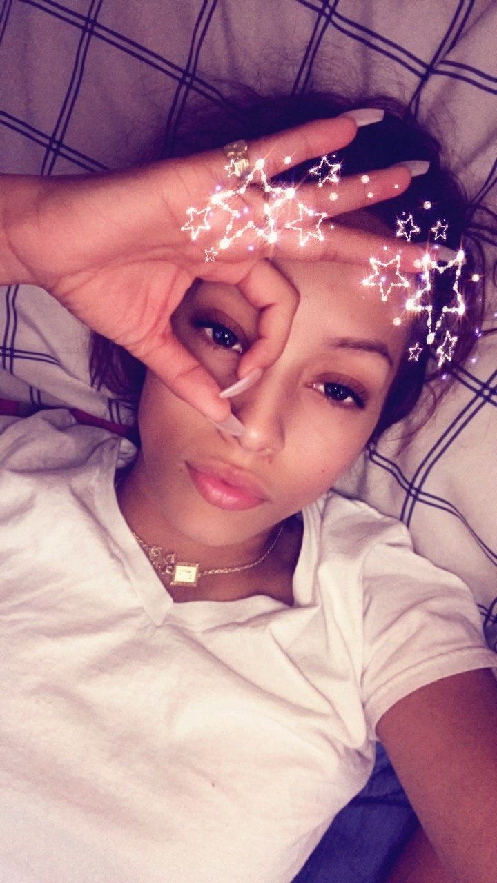 ThereSheGlo16's profile picture. https://t.co/L80dc4n7vn Like Share Listen 🔥🙌🏽🗣