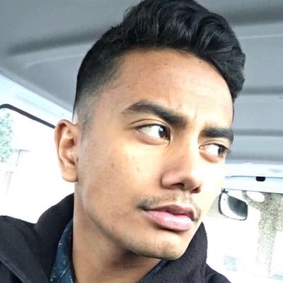 akinareinhardt's profile picture. 