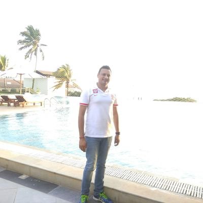 Sales leader by profession l Sportsperson and poet by heart l Observer l Causal
